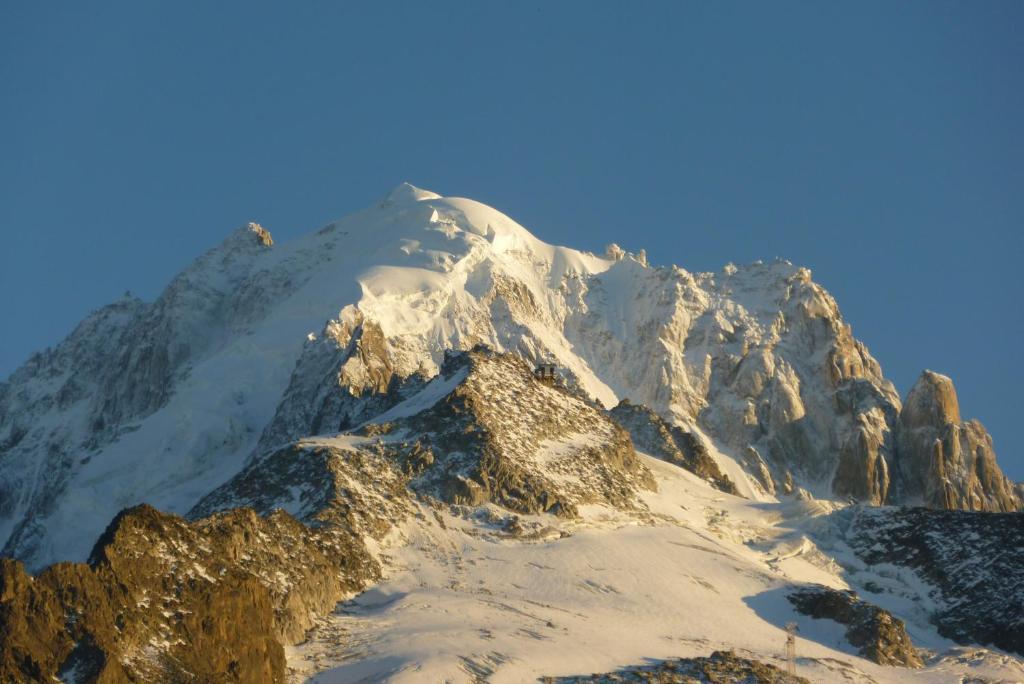 Hotel Restaurant La Couronne Chamonix Kültér fotó