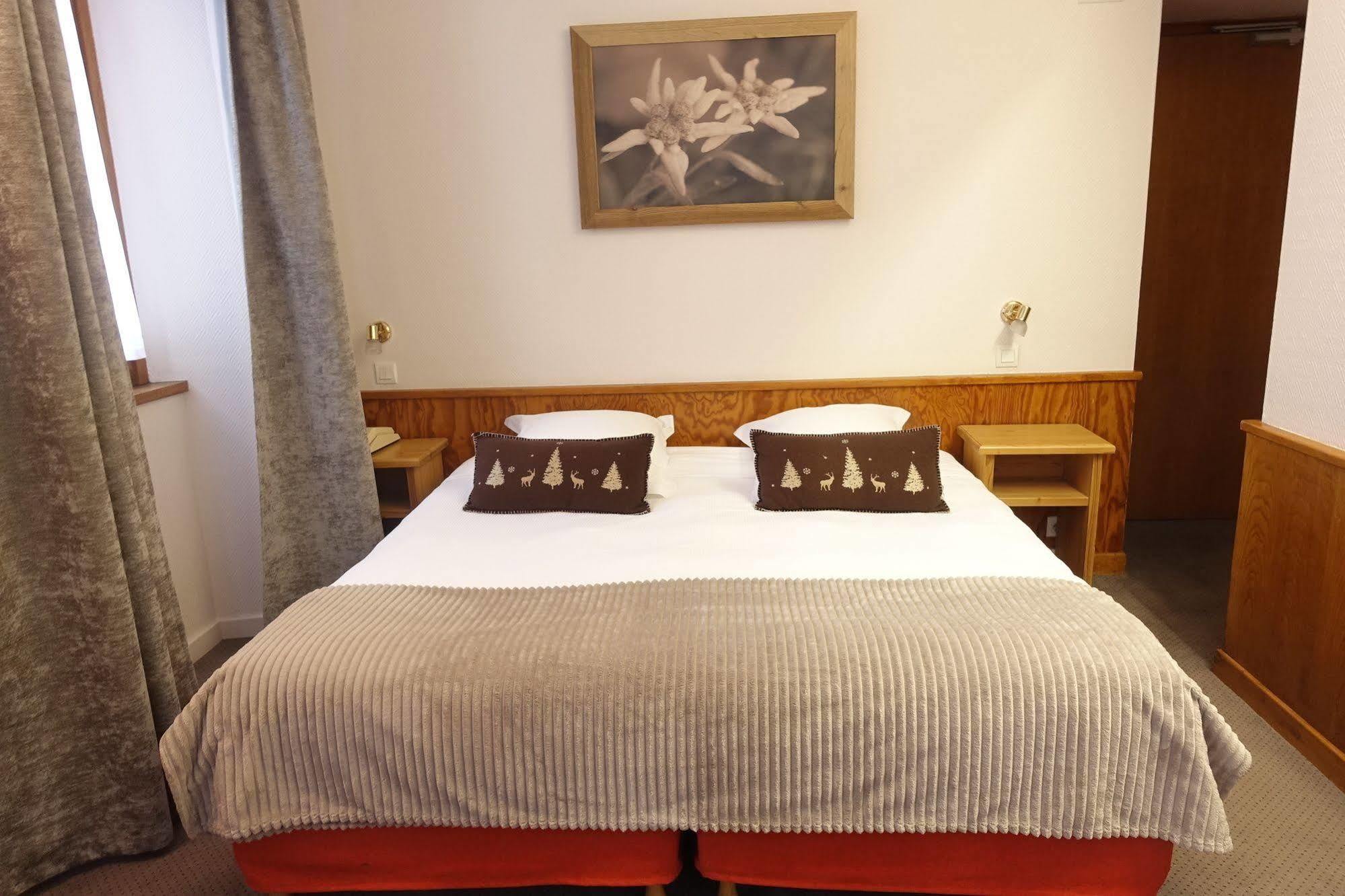 Hotel Restaurant La Couronne Chamonix Kültér fotó
